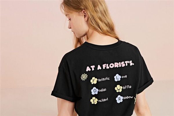 黑色衣服掉毛毛怎么辦 黑色衣服掉浮毛怎么處理 黑色衣服掉毛毛怎么辦 黑色衣服掉浮毛怎么處理