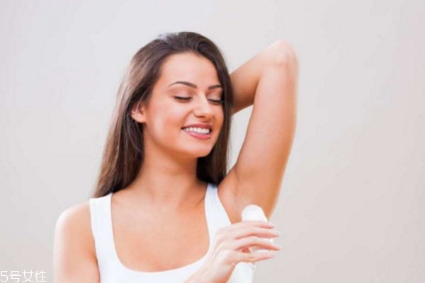 止汗劑真的能止汗嗎 長期用止汗露會致癌嗎 止汗劑真的能止汗嗎 長期用止汗露會致癌嗎