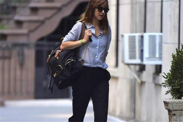 腿粗怎么選擇合適的褲子 腿粗適合穿什么褲子 腿粗怎么選擇合適的褲子 腿粗適合穿什么褲子