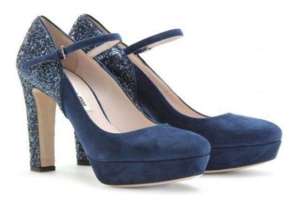 孕婦穿高跟鞋有什么危害呢 高跟鞋不適合怎么人群穿呢 孕婦穿高跟鞋有什么危害呢 高跟鞋不適合怎么人群穿呢