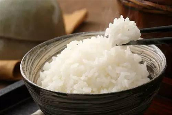 白米飯是垃圾食品嗎 白米飯的功效 白米飯是垃圾食品嗎 白米飯的功效