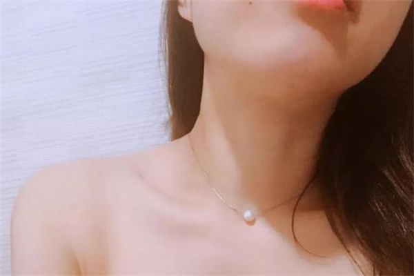 怎么挑選適合自己的鎖骨鏈 鎖骨鏈款式推薦 怎么挑選適合自己的鎖骨鏈 鎖骨鏈款式推薦