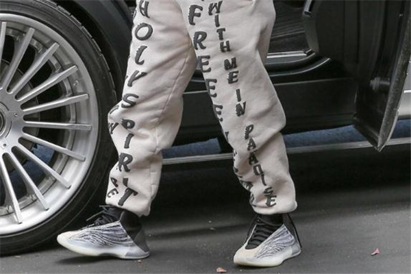 yeezy籃球鞋配置 yeezy籃球鞋上腳效果 yeezy籃球鞋配置 yeezy籃球鞋上腳效果