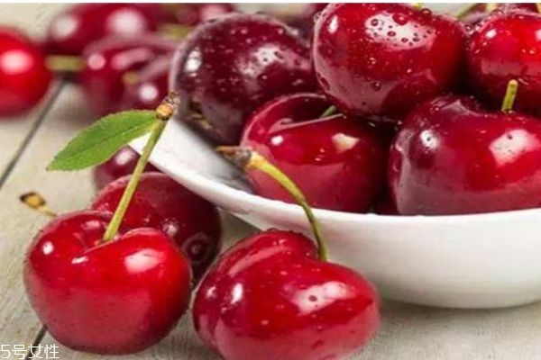 車厘子有什么功效呢 吃車厘子有什么好處呢 車厘子有什么功效呢 吃車厘子有什么好處呢