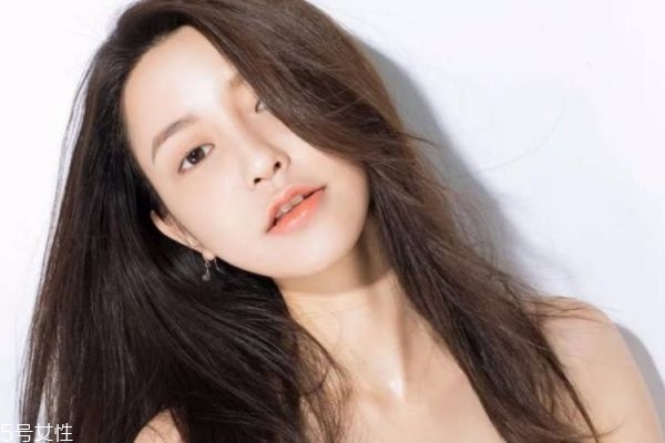 長(zhǎng)了痘痘之后要注意些什么 痘痘去除小竅門(mén)