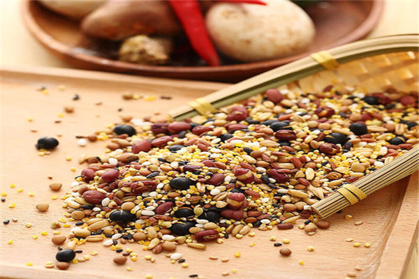 米飯?jiān)趺醋龈贸?米飯可以怎么做 