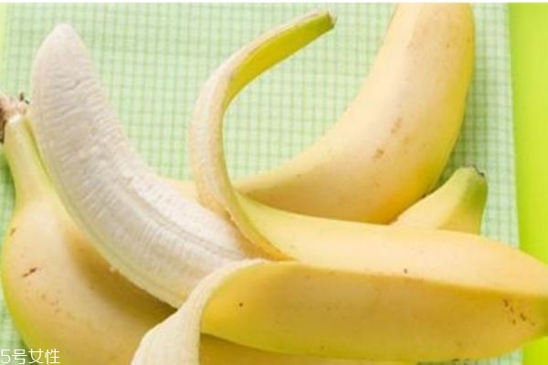 香蕉有什么營(yíng)養(yǎng)價(jià)值呢 吃香蕉有什么好處呢