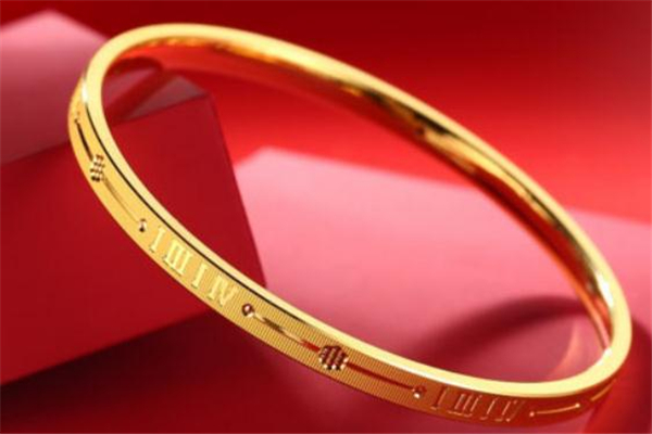 黃金手鐲怎么清洗變亮 黃金手鐲清洗小竅門 黃金手鐲怎么清洗變亮 黃金手鐲清洗小竅門