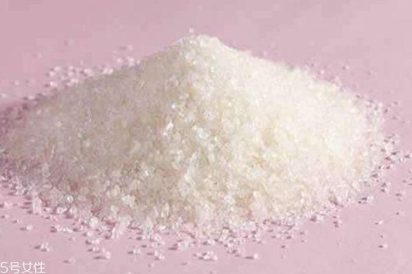 磨砂膏怎么用呢 磨砂膏有什么作用呢 磨砂膏怎么用呢 磨砂膏有什么作用呢