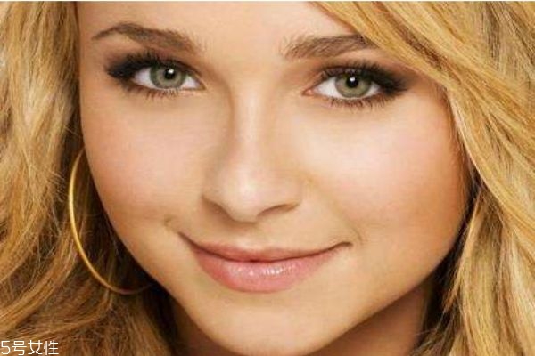 黃皮膚如何變白呢 黃皮膚如何護(hù)膚呢 黃皮膚如何變白呢 黃皮膚如何護(hù)膚呢