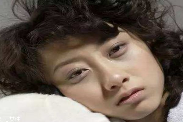 黃皮膚如何變白呢 黃皮膚如何護(hù)膚呢 黃皮膚如何變白呢 黃皮膚如何護(hù)膚呢