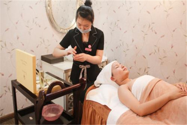 每天敷面膜會怎么樣 每天敷面膜其實并不好 每天敷面膜會怎么樣 每天敷面膜其實并不好