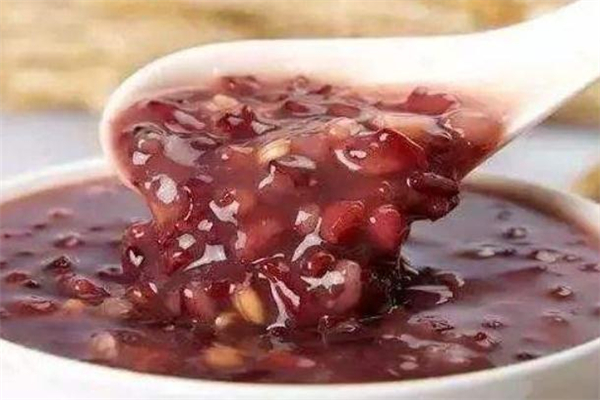 一百克八寶粥的熱量 八寶粥減肥可以吃嗎 一百克八寶粥的熱量 八寶粥減肥可以吃嗎