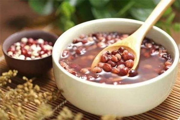 一百克八寶粥的熱量 八寶粥減肥可以吃嗎 一百克八寶粥的熱量 八寶粥減肥可以吃嗎