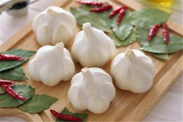 大蒜吃了胃難受怎么辦 大蒜怎么吃 大蒜吃了胃難受怎么辦 大蒜怎么吃