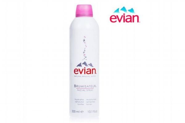 臉干癢用什么補(bǔ)水 臉部干癢怎么回事 臉干癢用什么補(bǔ)水 臉部干癢怎么回事