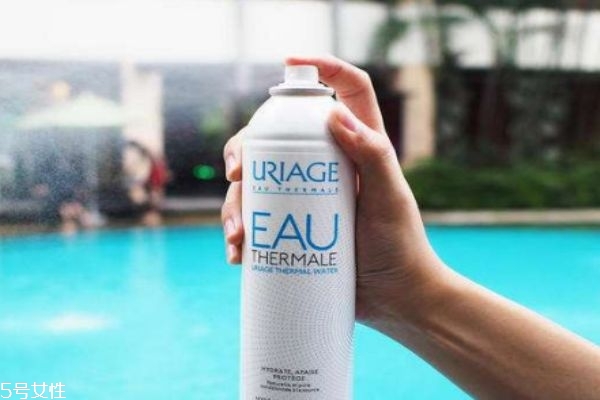 補水噴霧是怎么用的呢 補水噴霧和面膜的效果一樣的嗎 補水噴霧是怎么用的呢 補水噴霧和面膜的效果一樣的嗎