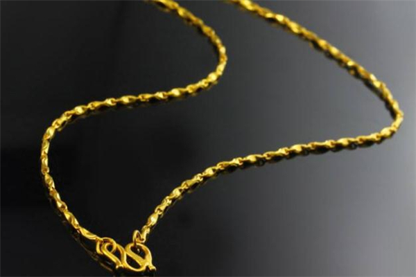 黃金項鏈越重越好嗎 大克重黃金項鏈適合女性佩戴嗎 黃金項鏈越重越好嗎 大克重黃金項鏈適合女性佩戴嗎