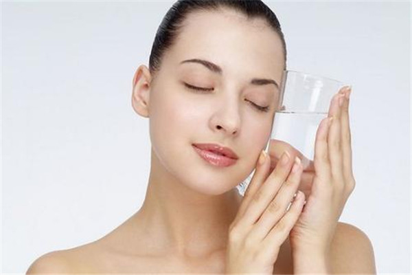 隆鼻是全麻還是局麻好 隆鼻選擇什么麻醉 隆鼻是全麻還是局麻好 隆鼻選擇什么麻醉