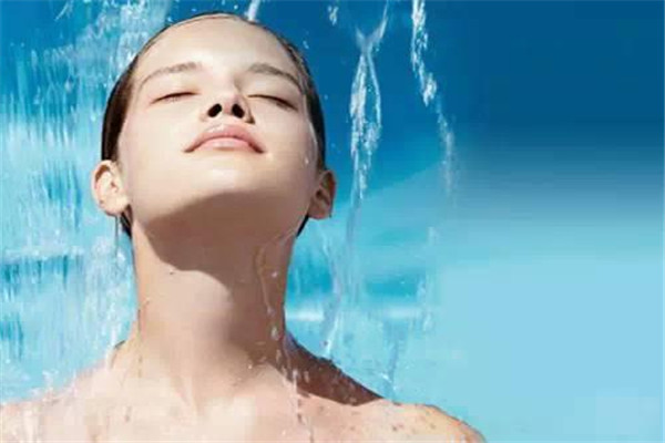 隆鼻是全麻還是局麻好 隆鼻選擇什么麻醉 隆鼻是全麻還是局麻好 隆鼻選擇什么麻醉