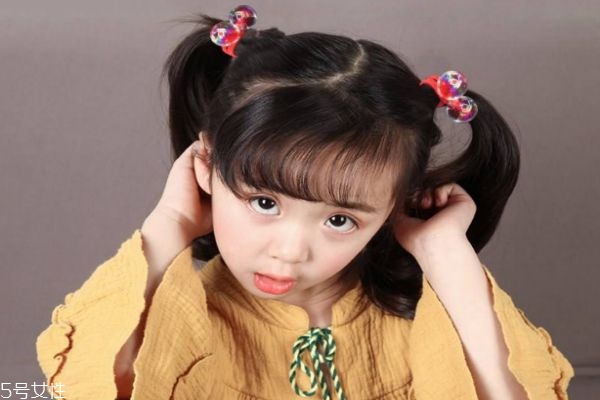 兒童女孩梳頭發(fā)的花樣 小女孩花式扎頭發(fā)步驟 兒童女孩梳頭發(fā)的花樣 小女孩花式扎頭發(fā)步驟