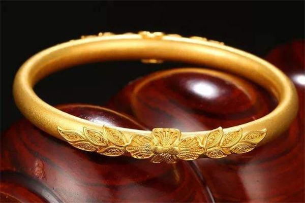 古法黃金手鐲優(yōu)缺點 古法黃金手鐲的保養(yǎng)方法 古法黃金手鐲優(yōu)缺點 古法黃金手鐲的保養(yǎng)方法