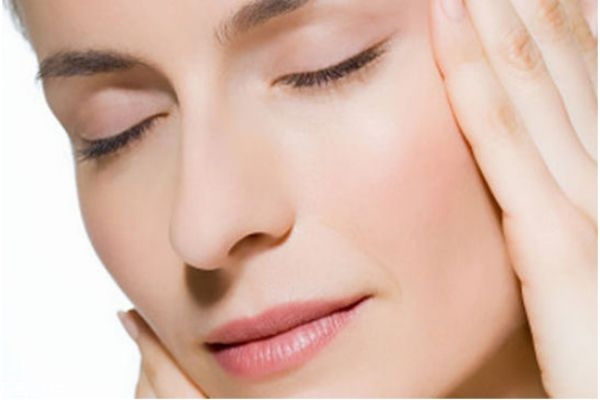 抗皺補水護膚品哪個好 不僅保濕還能抗皺 抗皺補水護膚品哪個好 不僅保濕還能抗皺