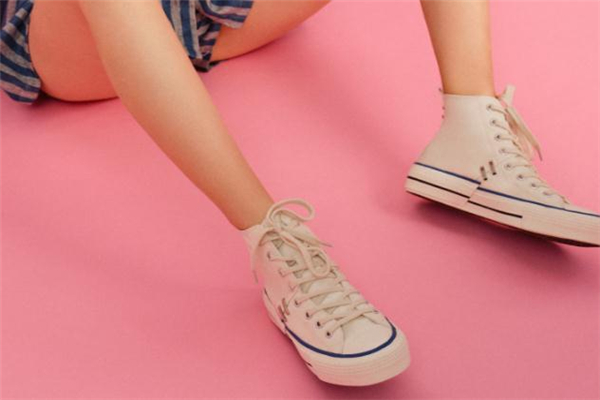 餓了么外賣帆布鞋多少錢 toomanyshoes餓了么帆布鞋價(jià)格 餓了么外賣帆布鞋多少錢 toomanyshoes餓了么帆布鞋價(jià)格