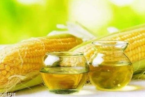玉米油的作用有什么呢 玉米油多少錢一斤呢 玉米油的作用有什么呢 玉米油多少錢一斤呢