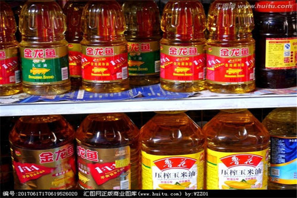 色拉油可以用花生油代替嗎 色拉油怎么用比較好 色拉油可以用花生油代替嗎 色拉油怎么用比較好