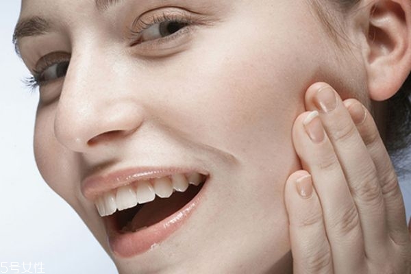 抗皺補水護膚品哪個好 不僅保濕還能抗皺 抗皺補水護膚品哪個好 不僅保濕還能抗皺