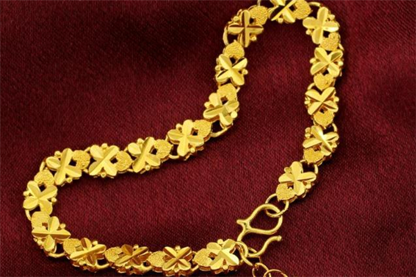 黃金手鏈和手鐲哪個好看 黃金手鏈和手鐲優(yōu)缺點對比