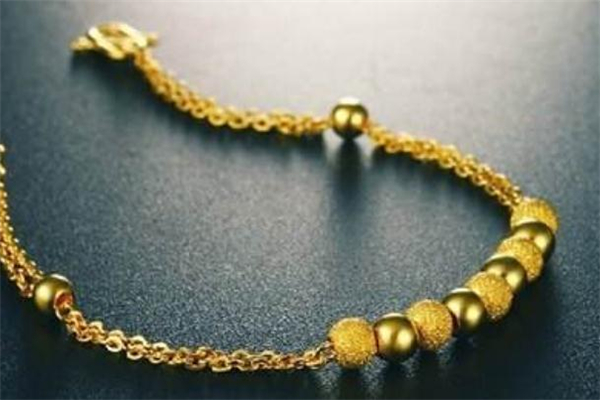 黃金手鏈和手鐲哪個好看 黃金手鏈和手鐲優(yōu)缺點對比