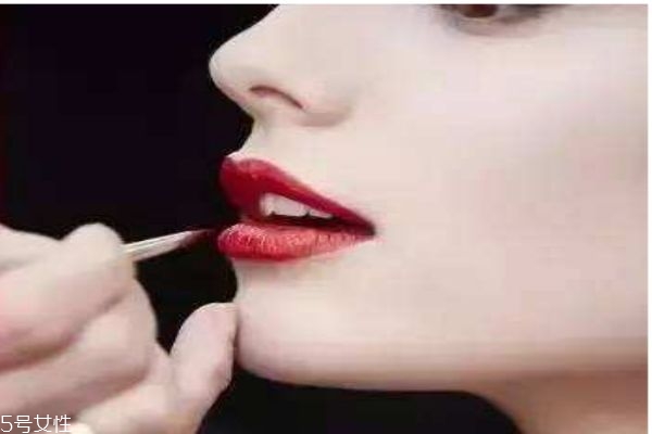 紀(jì)梵希是一個(gè)怎么樣的牌子呢 紀(jì)梵希的是哪個(gè)國家的牌子呢 紀(jì)梵希是一個(gè)怎么樣的牌子呢 紀(jì)梵希的是哪個(gè)國家的牌子呢