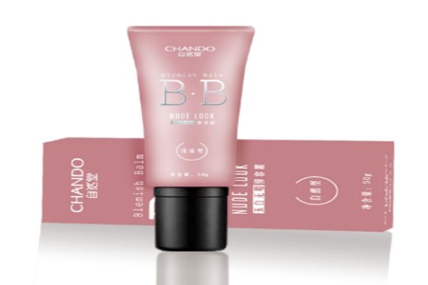 bb霜和cc霜的區(qū)別 bb霜的使用順序是什么呢 bb霜和cc霜的區(qū)別 bb霜的使用順序是什么呢