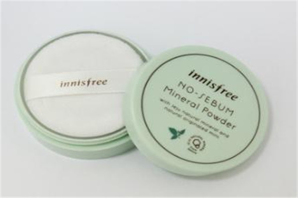 散粉用來干嘛的 散粉用在哪一步 散粉用來干嘛的 散粉用在哪一步