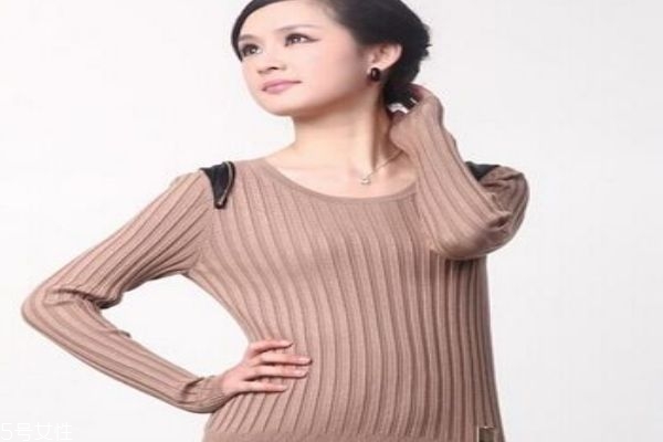 羊毛衫是用羊毛做的嗎 羊毛衫為什么會(huì)縮水呢 羊毛衫是用羊毛做的嗎 羊毛衫為什么會(huì)縮水呢