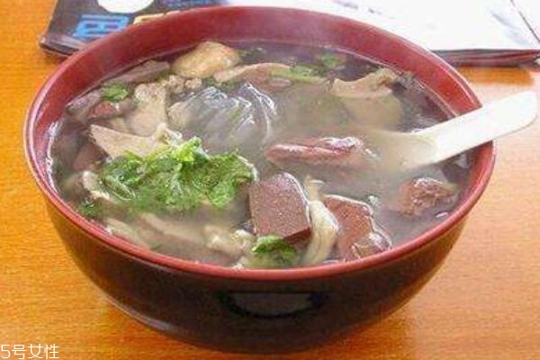 鴨血粉絲湯怎么做好吃呢 鴨血粉絲湯是哪個(gè)地方的特產(chǎn)呢 鴨血粉絲湯怎么做好吃呢 鴨血粉絲湯是哪個(gè)地方的特產(chǎn)呢