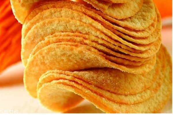 薯片拆開后可以放多久呢 小孩子可以吃薯片嗎 薯片拆開后可以放多久呢 小孩子可以吃薯片嗎