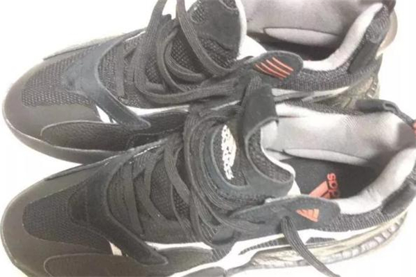 阿迪達斯zone boost開箱測評-zone boost偏小嗎 阿迪達斯zone boost開箱測評-zone boost偏小嗎