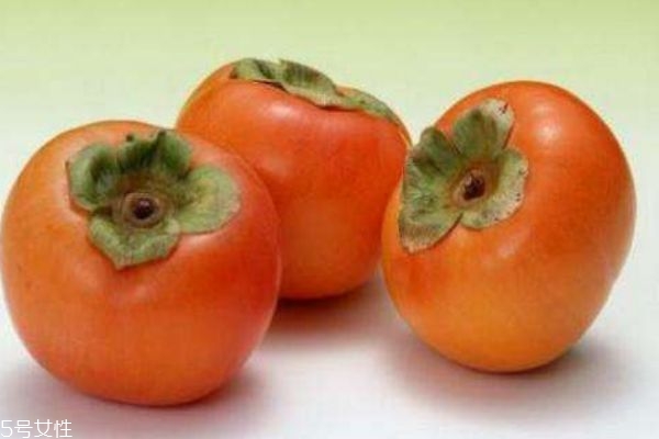 柿子有什么營養(yǎng)價值呢 吃柿子有什么好處呢 柿子有什么營養(yǎng)價值呢 吃柿子有什么好處呢