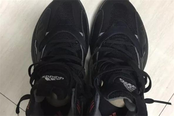 阿迪達斯zone boost開箱測評-zone boost偏小嗎 阿迪達斯zone boost開箱測評-zone boost偏小嗎