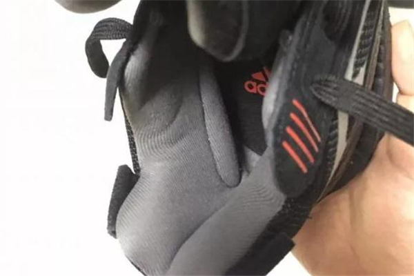 阿迪達斯zone boost開箱測評-zone boost偏小嗎 阿迪達斯zone boost開箱測評-zone boost偏小嗎