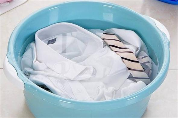 洗潔精能洗衣服嗎 洗潔精洗衣服對人體有害嗎 洗潔精能洗衣服嗎 洗潔精洗衣服對人體有害嗎