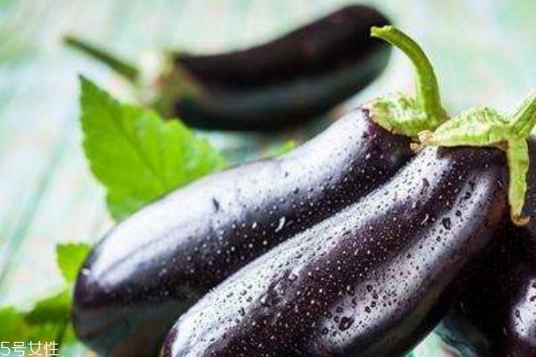 茄子有什么營養(yǎng)價(jià)值呢 吃茄子有什么好處呢 茄子有什么營養(yǎng)價(jià)值呢 吃茄子有什么好處呢