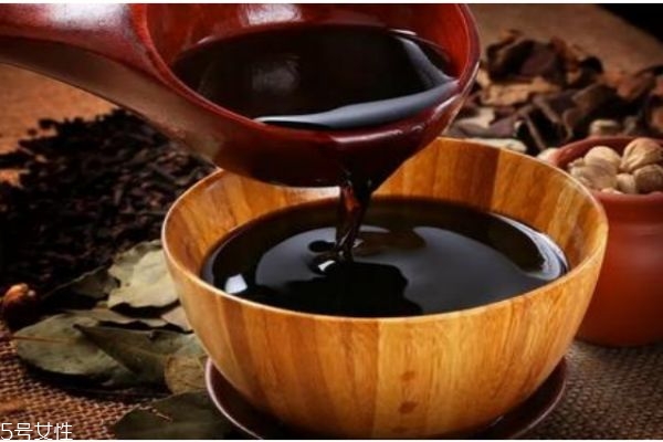 醬油的營養(yǎng)價值有什么呢 醬油一般多少錢一瓶呢 醬油的營養(yǎng)價值有什么呢 醬油一般多少錢一瓶呢