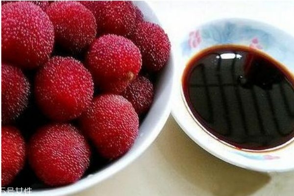 醬油的營養(yǎng)價值有什么呢 醬油一般多少錢一瓶呢 醬油的營養(yǎng)價值有什么呢 醬油一般多少錢一瓶呢