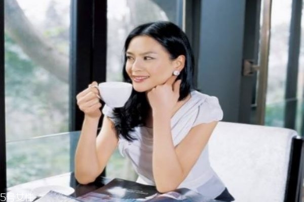 為什么會白帶異常呢 是什么原因造成白帶異常呢 為什么會白帶異常呢 是什么原因造成白帶異常呢