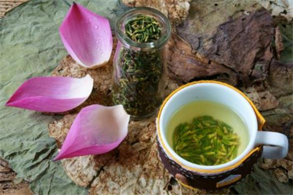 蓮子心泡水要曬干嗎 蓮子心怎么曬干 蓮子心泡水要曬干嗎 蓮子心怎么曬干