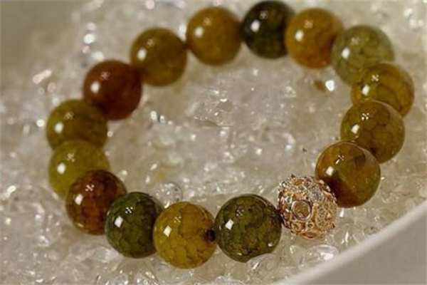 龍紋瑪瑙是人造的嗎 龍紋瑪瑙產地在哪里